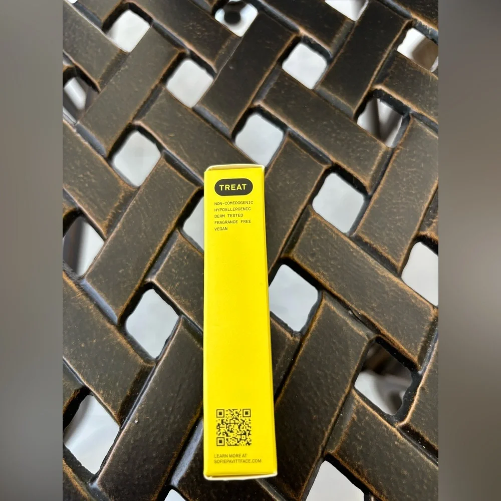 Sofie Pavitt Face Mandelic Clearing Serum - Picture 4 of 5